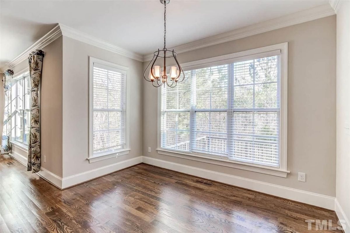 Charming Craftsman house Plan with Blueprint Designs & Features