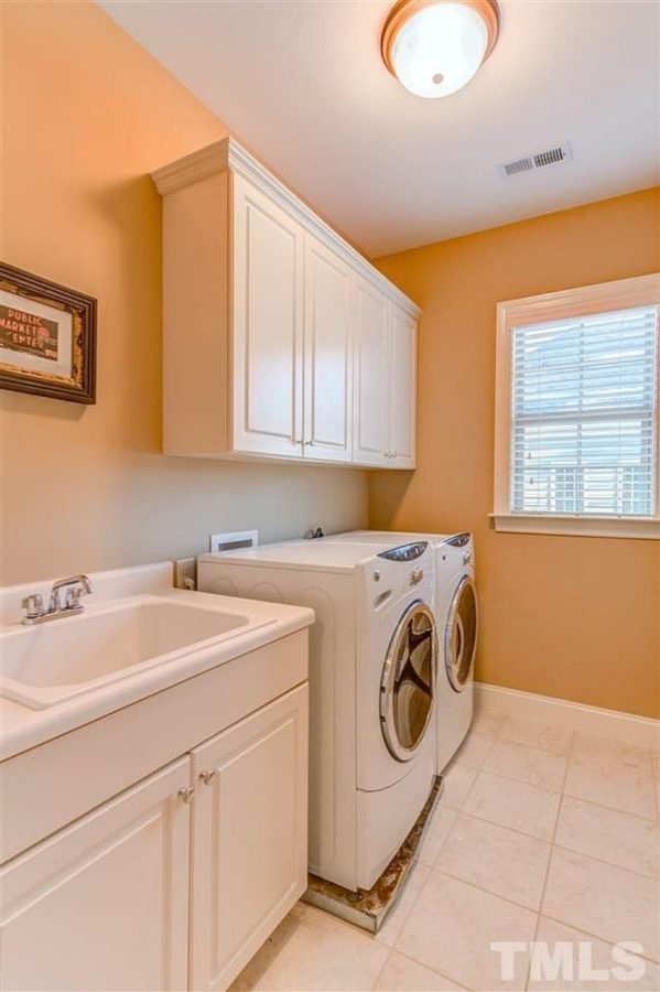 Spacious house Floor Plan with Architectural Designs and CAD