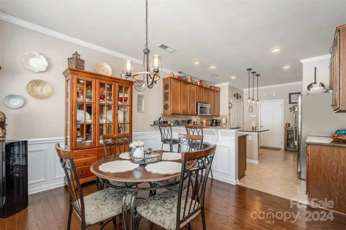 Spacious 6-Bedroom Townhome Plan