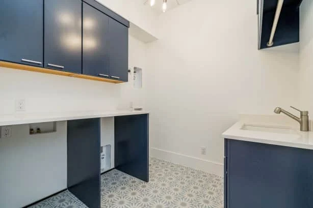 Modern house Plan with 5 Bedrooms, CAD Designs, and Open Layout