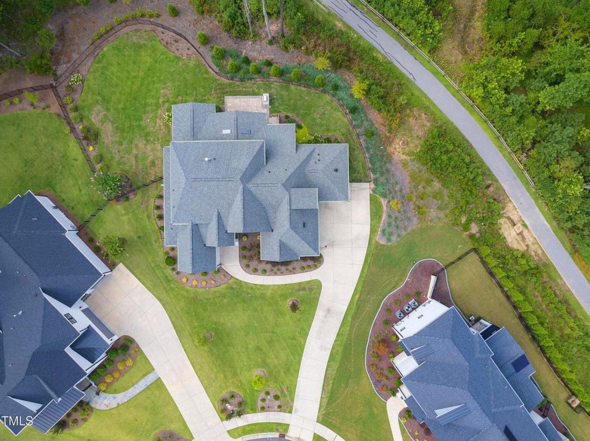 Modern house Plan with 5 Bedrooms, CAD Designs, and Open Layout