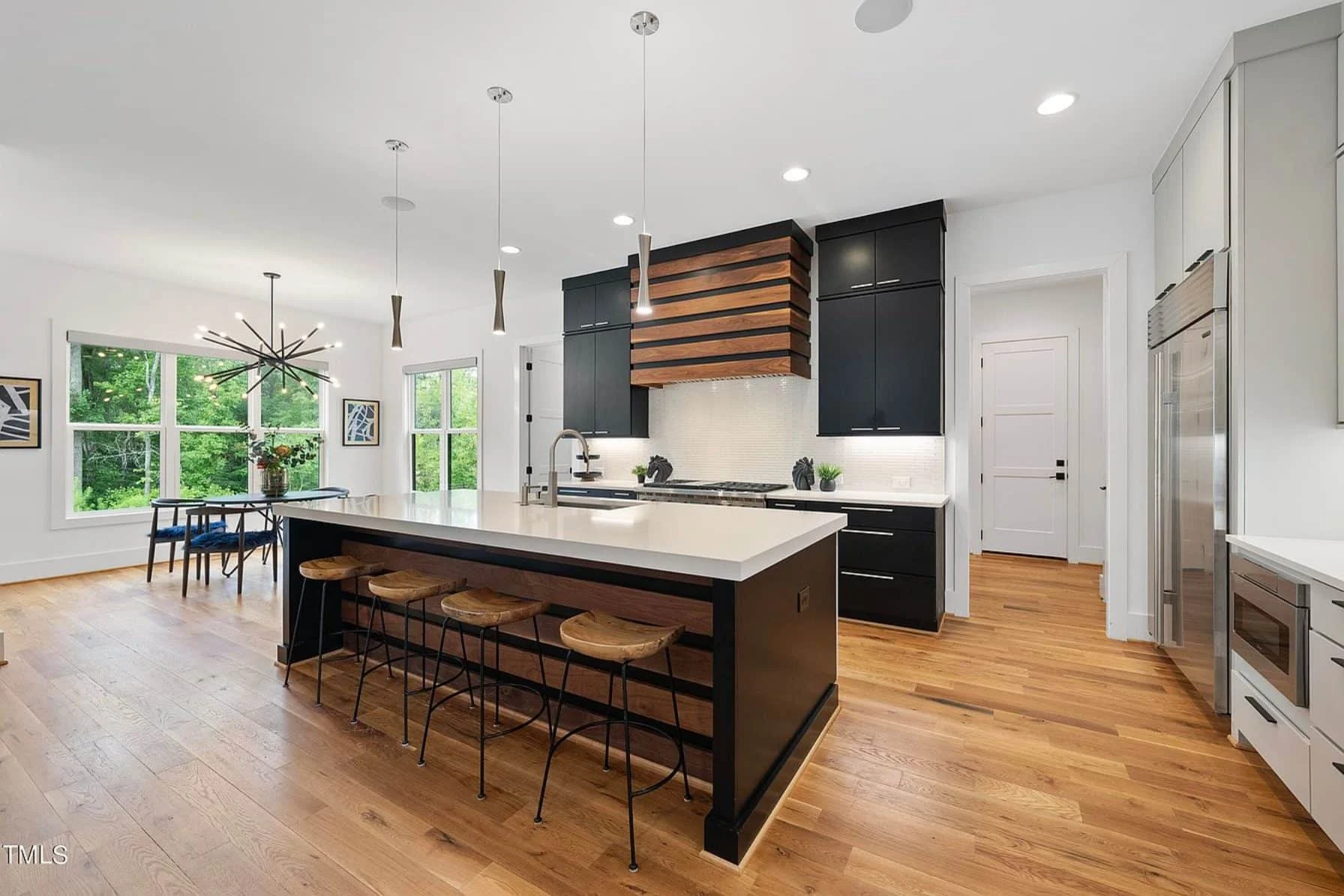 Modern house Plan with 5 Bedrooms, CAD Designs, and Open Layout