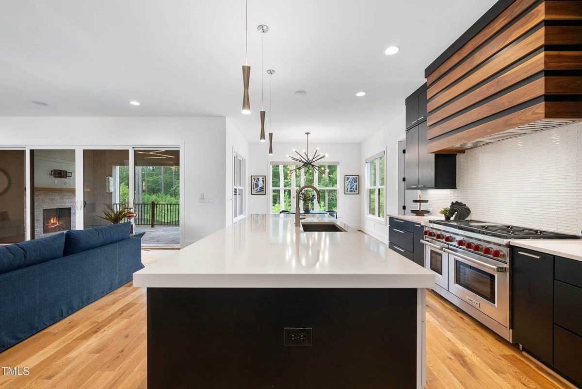 Modern house Plan with 5 Bedrooms, CAD Designs, and Open Layout