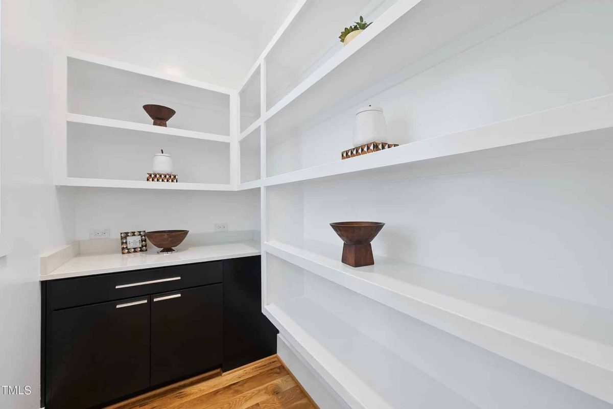 Modern house Plan with 5 Bedrooms, CAD Designs, and Open Layout