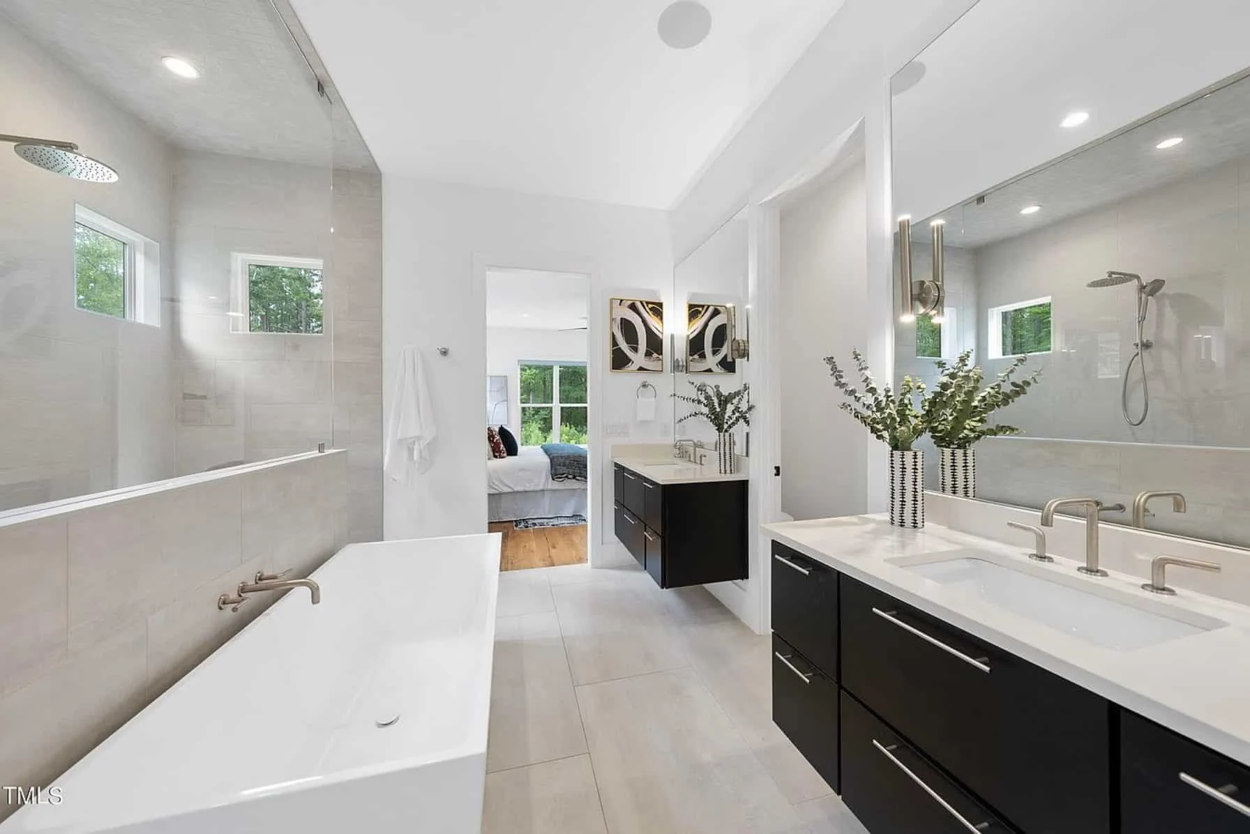 Modern house Plan with 5 Bedrooms, CAD Designs, and Open Layout