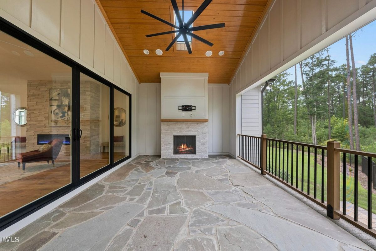 Modern house Plan with 5 Bedrooms, CAD Designs, and Open Layout