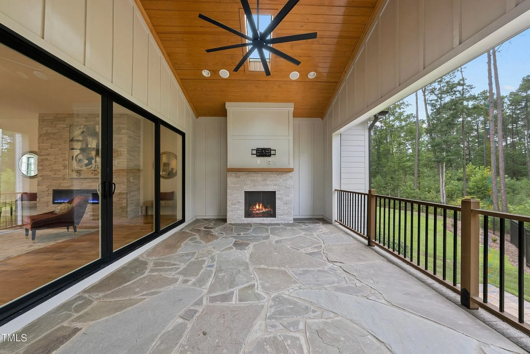 Modern house Plan with 5 Bedrooms, CAD Designs, and Open Layout