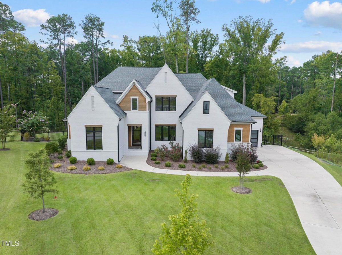 Modern house Plan with 5 Bedrooms, CAD Designs, and Open Layout