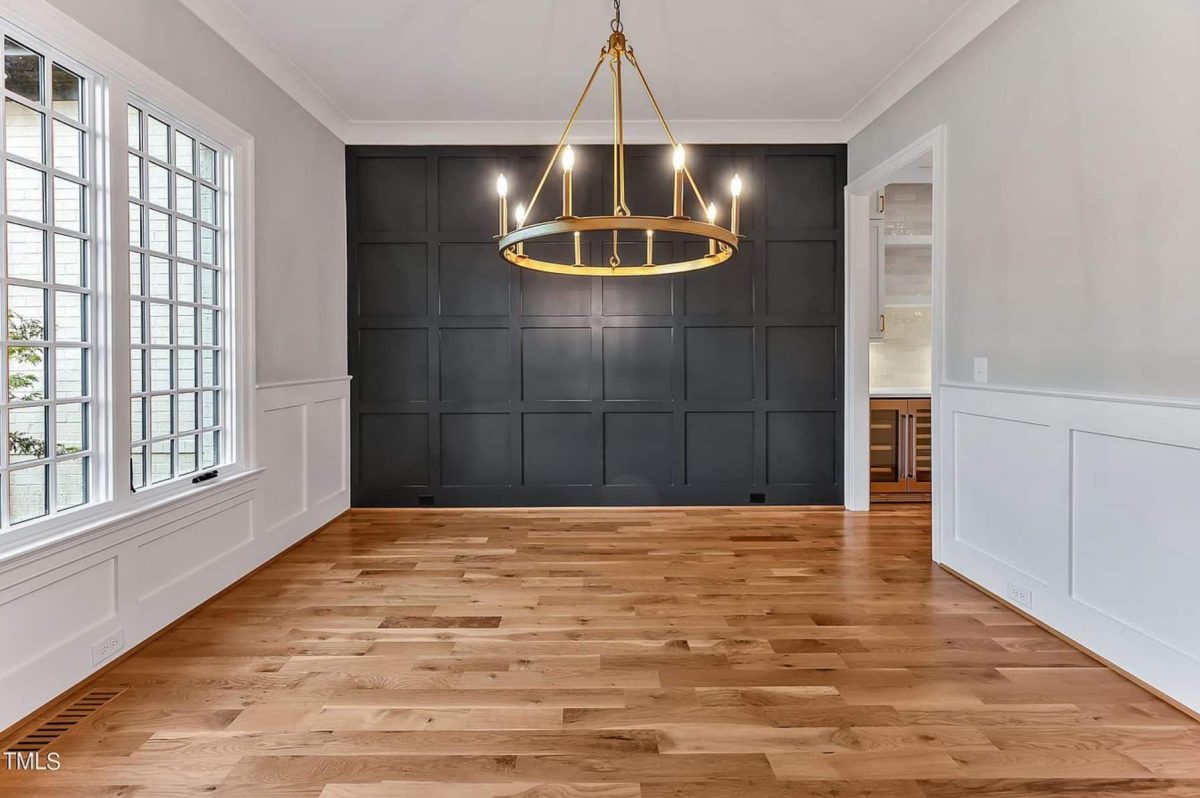 Modern house Floor Plan with 2 Floors, 5 Beds, and Open Layout