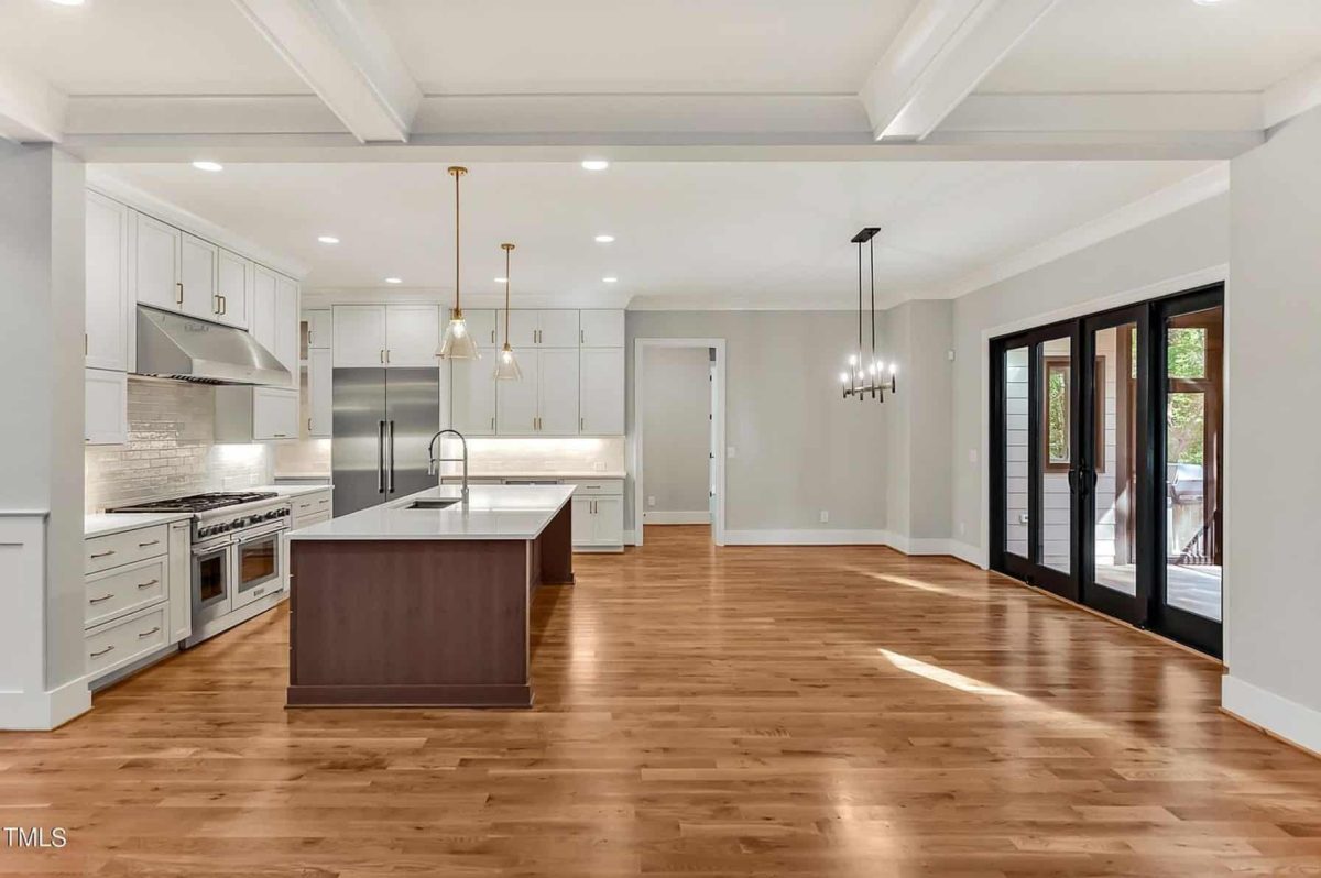 Modern house Floor Plan with 2 Floors, 5 Beds, and Open Layout