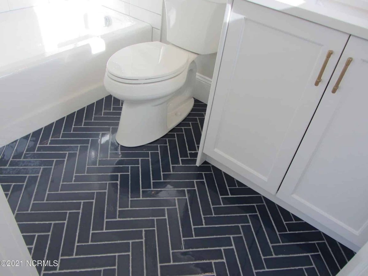 Spacious Coastal house Plan with CAD Floor Plans & Designs