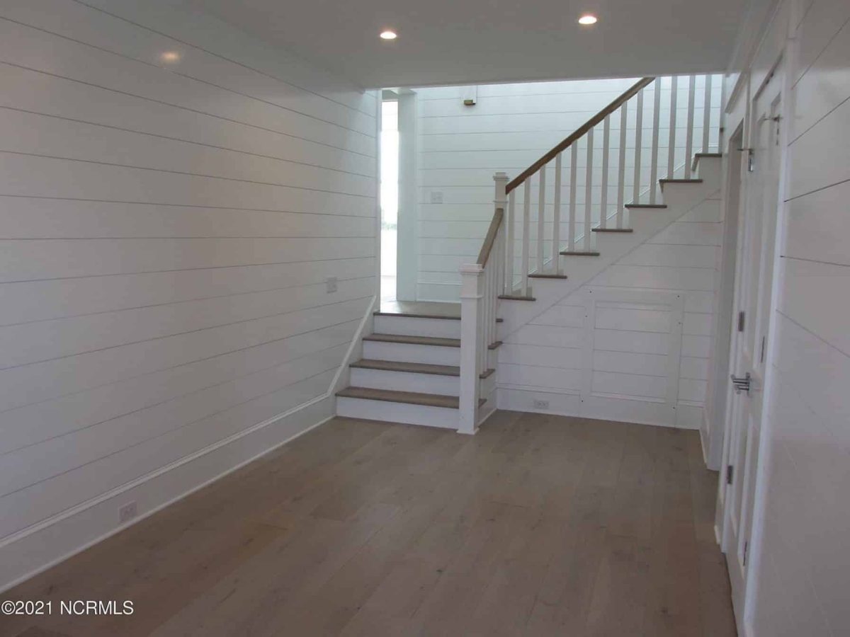 Spacious Coastal house Plan with CAD Floor Plans & Designs