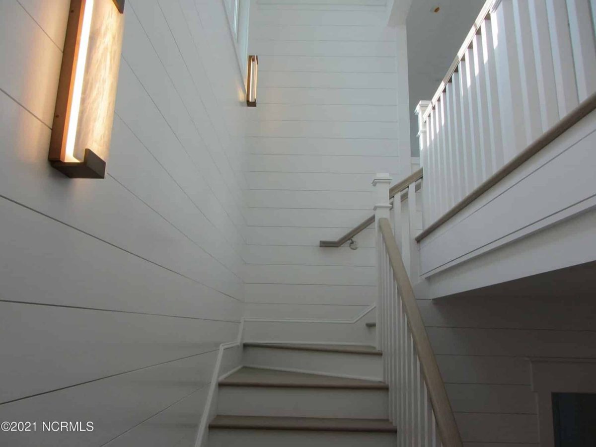 Spacious Coastal house Plan with CAD Floor Plans & Designs