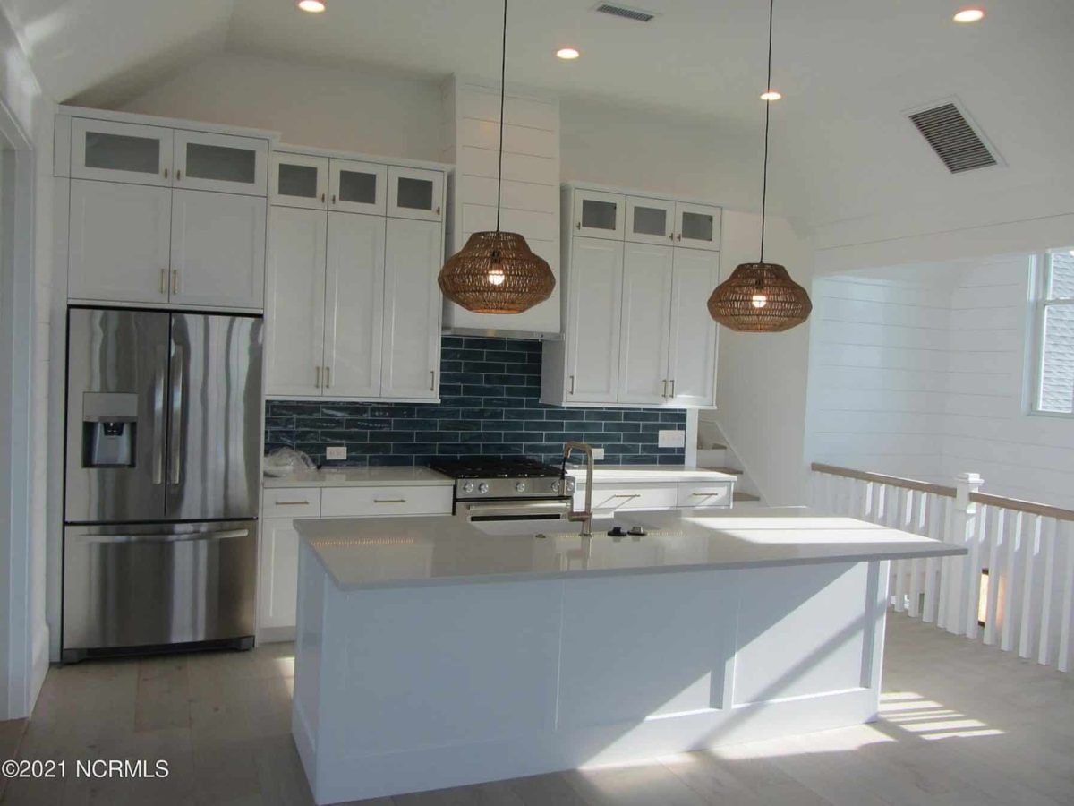 Spacious Coastal house Plan with CAD Floor Plans & Designs