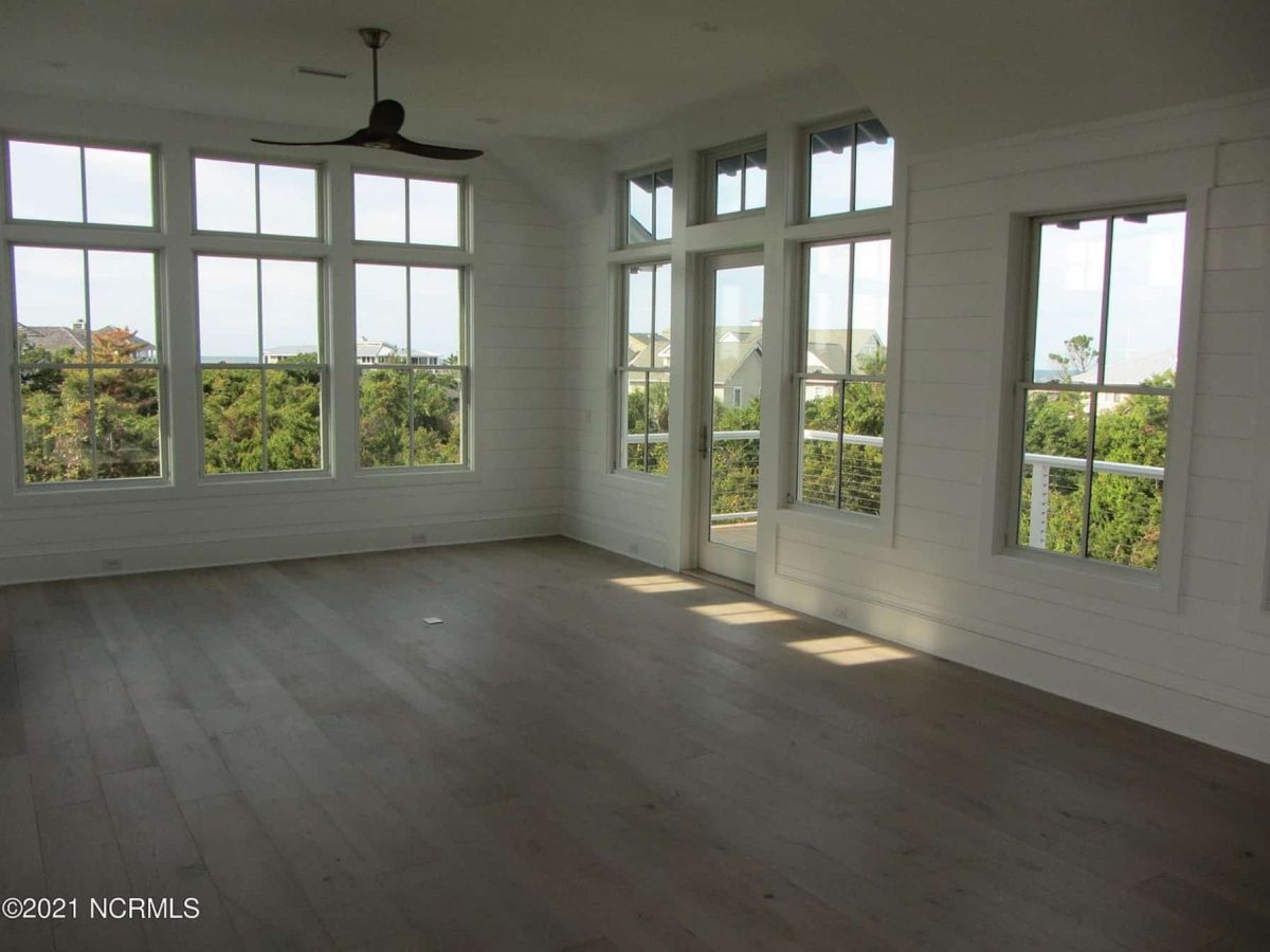 Spacious Coastal house Plan with CAD Floor Plans & Designs