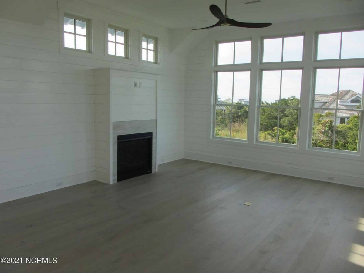 Spacious Coastal house Plan with CAD Floor Plans & Designs