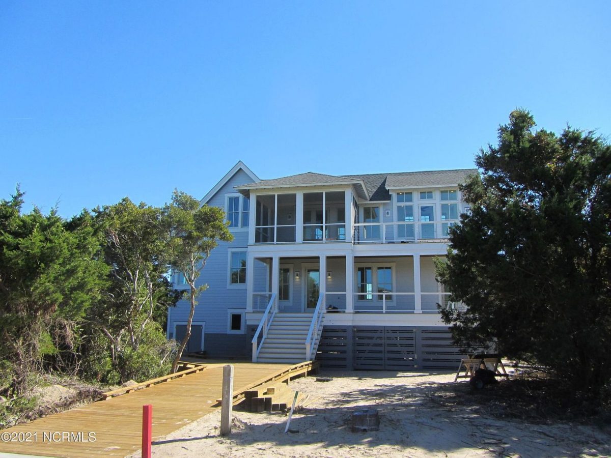 Spacious Coastal house Plan with CAD Floor Plans & Designs