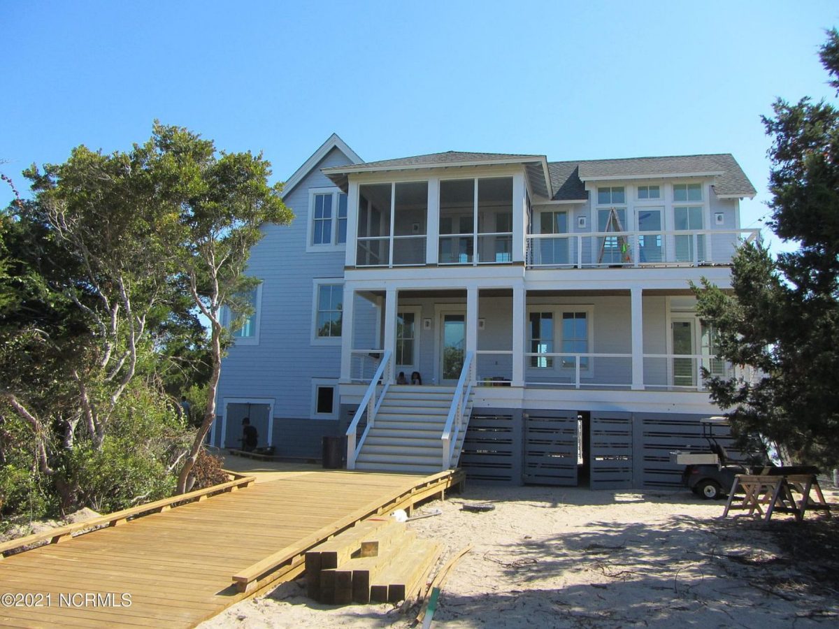 Spacious Coastal house Plan with CAD Floor Plans & Designs