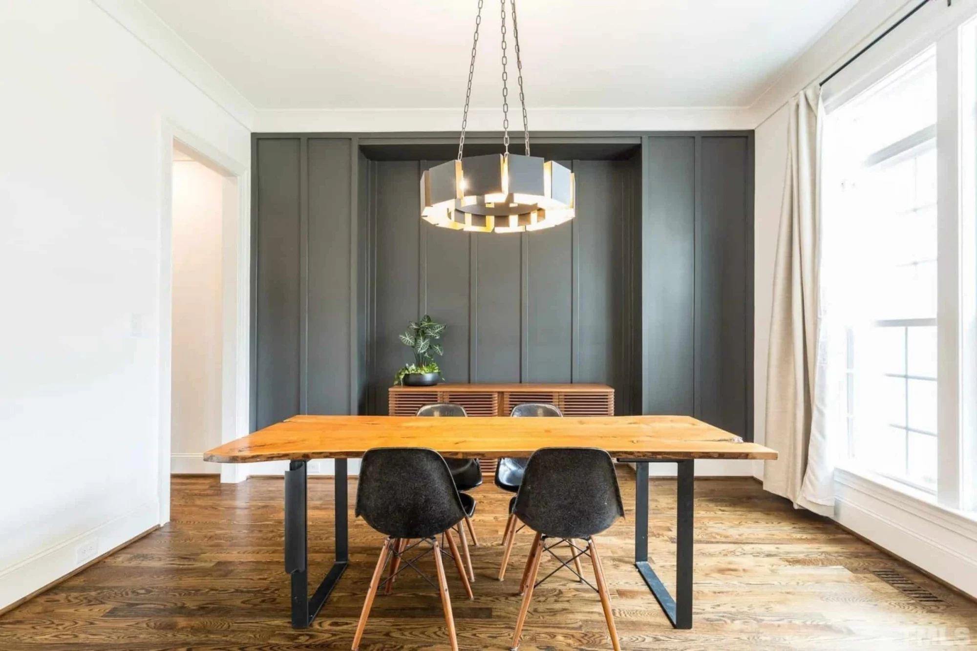 Elegant 3-Story house Plan with CAD Blueprint & Modern Designs