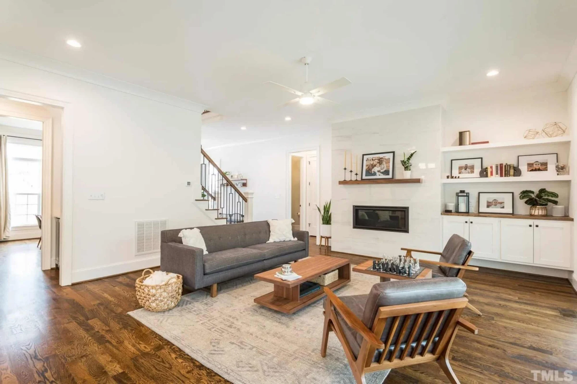 Elegant 3-Story house Plan with CAD Blueprint & Modern Designs