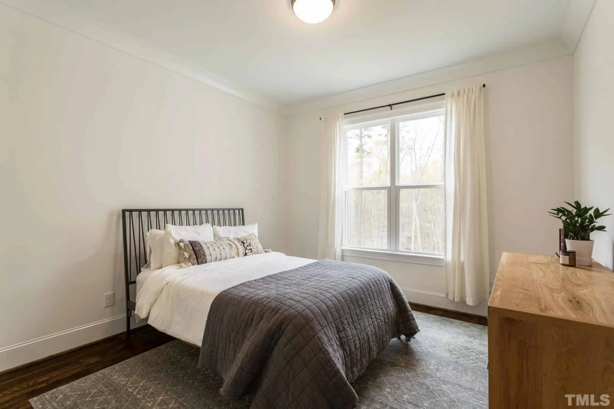 Elegant 3-Story house Plan with CAD Blueprint & Modern Designs