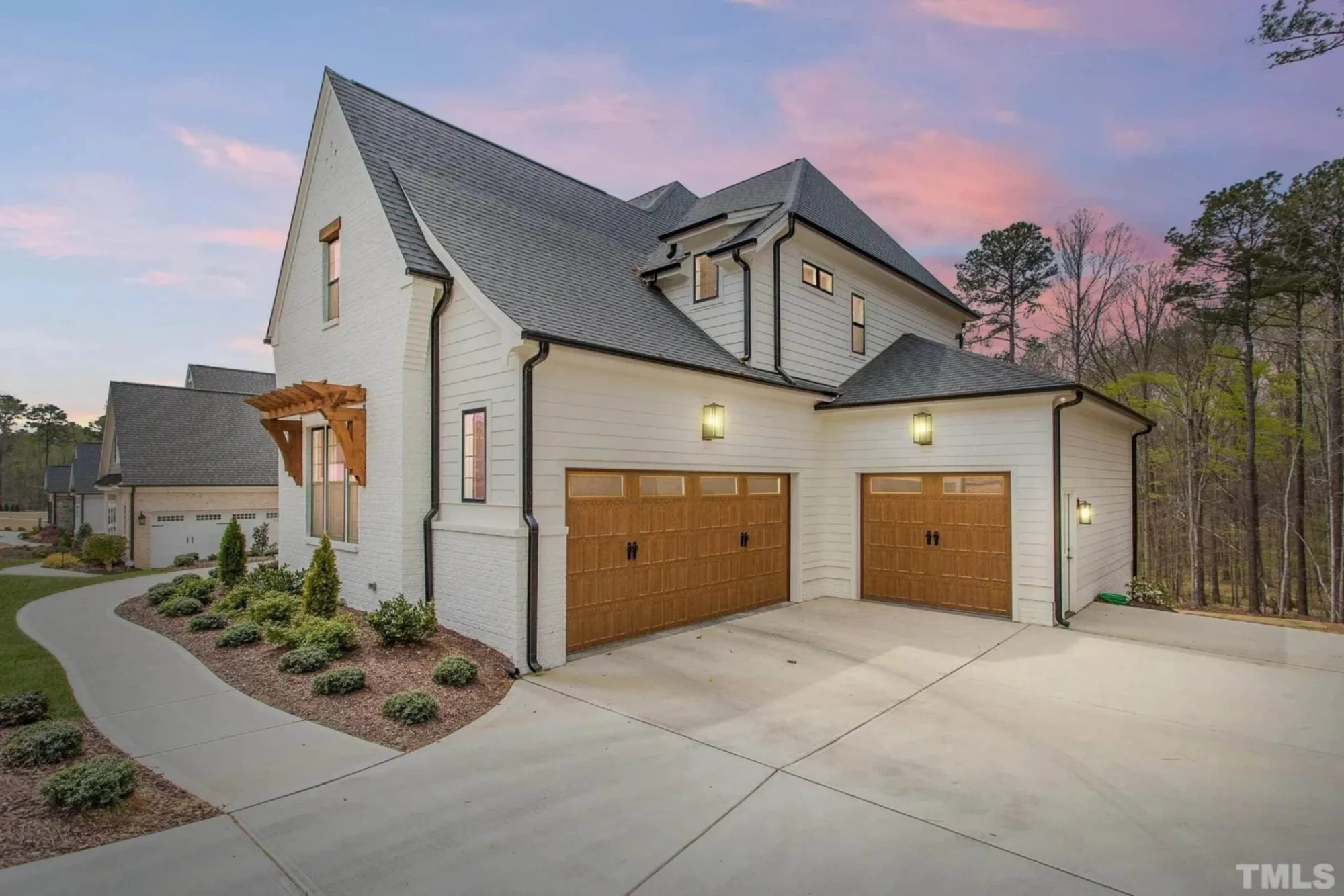 Elegant 3-Story house Plan with CAD Blueprint & Modern Designs