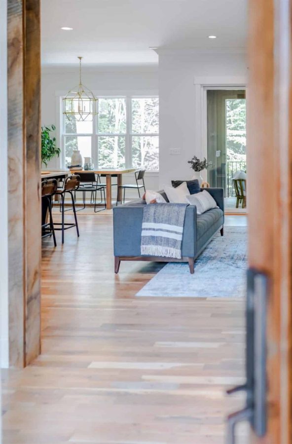 Spacious house Plan with Vaulted Ceilings, CAD Designs & Blueprint