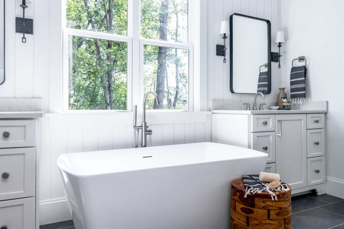 Spacious house Plan with Vaulted Ceilings, CAD Designs & Blueprint