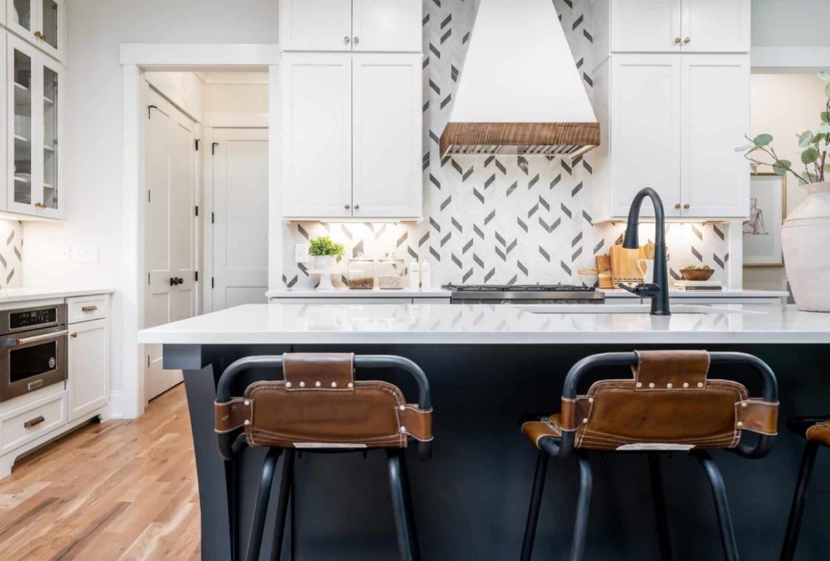 Spacious house Plan with Vaulted Ceilings, CAD Designs & Blueprint