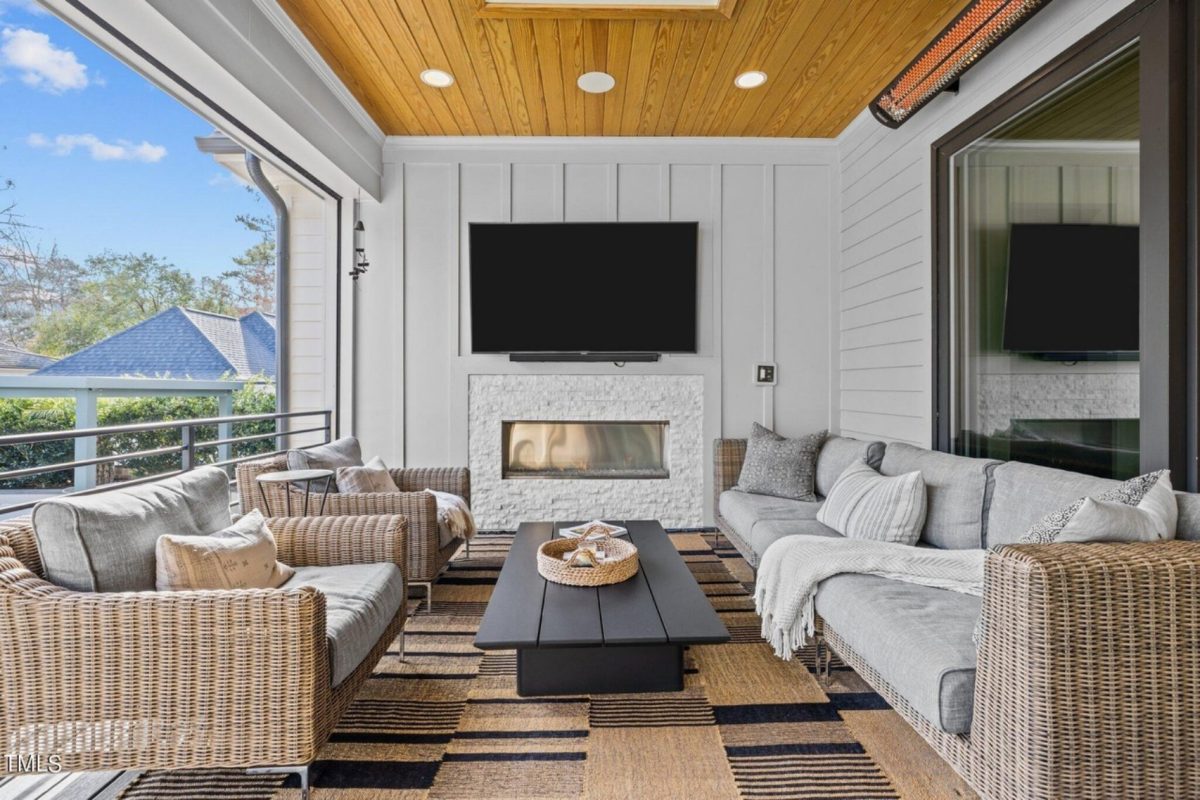 Modern house Floor Plan with CAD Designs and Blueprint Details