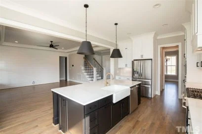 Custom Transitional house Plan with 5 Bedrooms