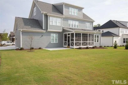 Custom Transitional house Plan with 5 Bedrooms