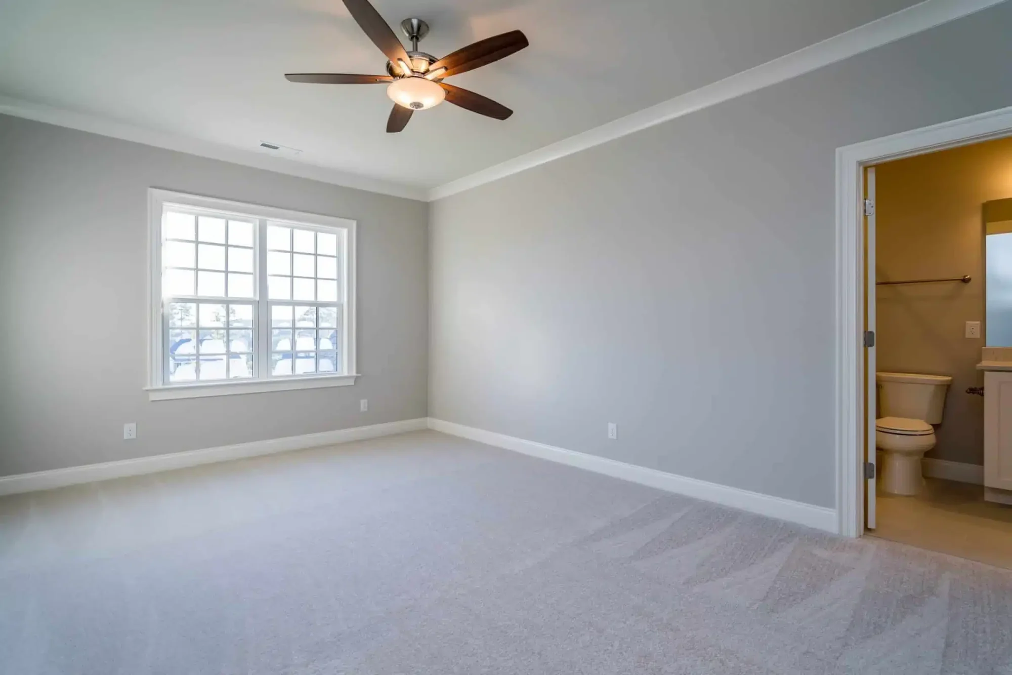 Luxury house Plan with 2 Story Blueprint