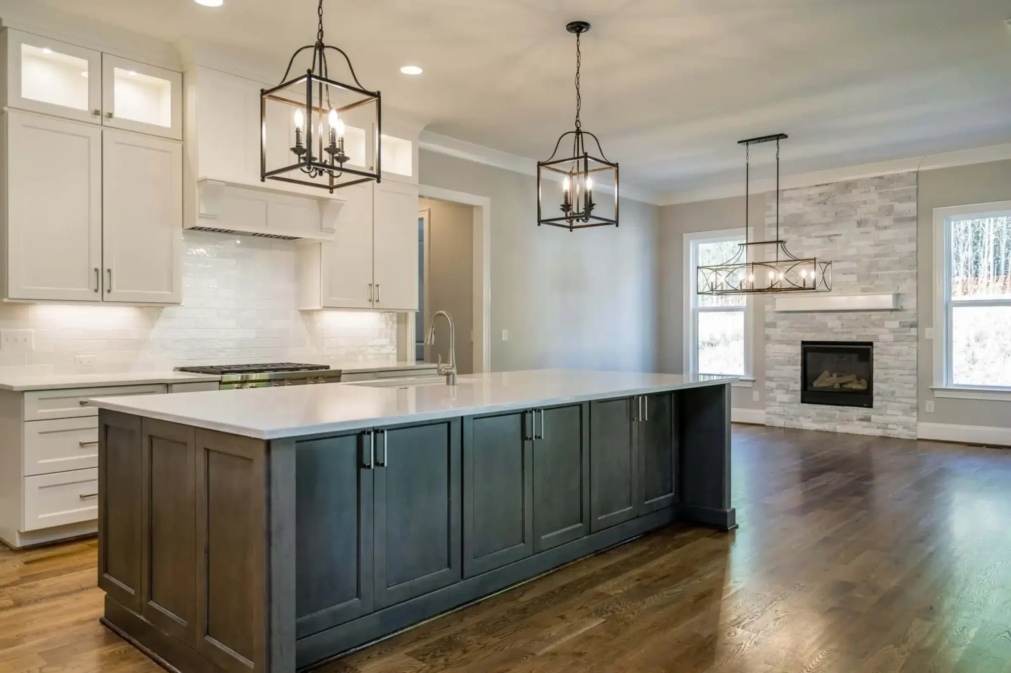 Luxury house Plan with 2 Story Blueprint