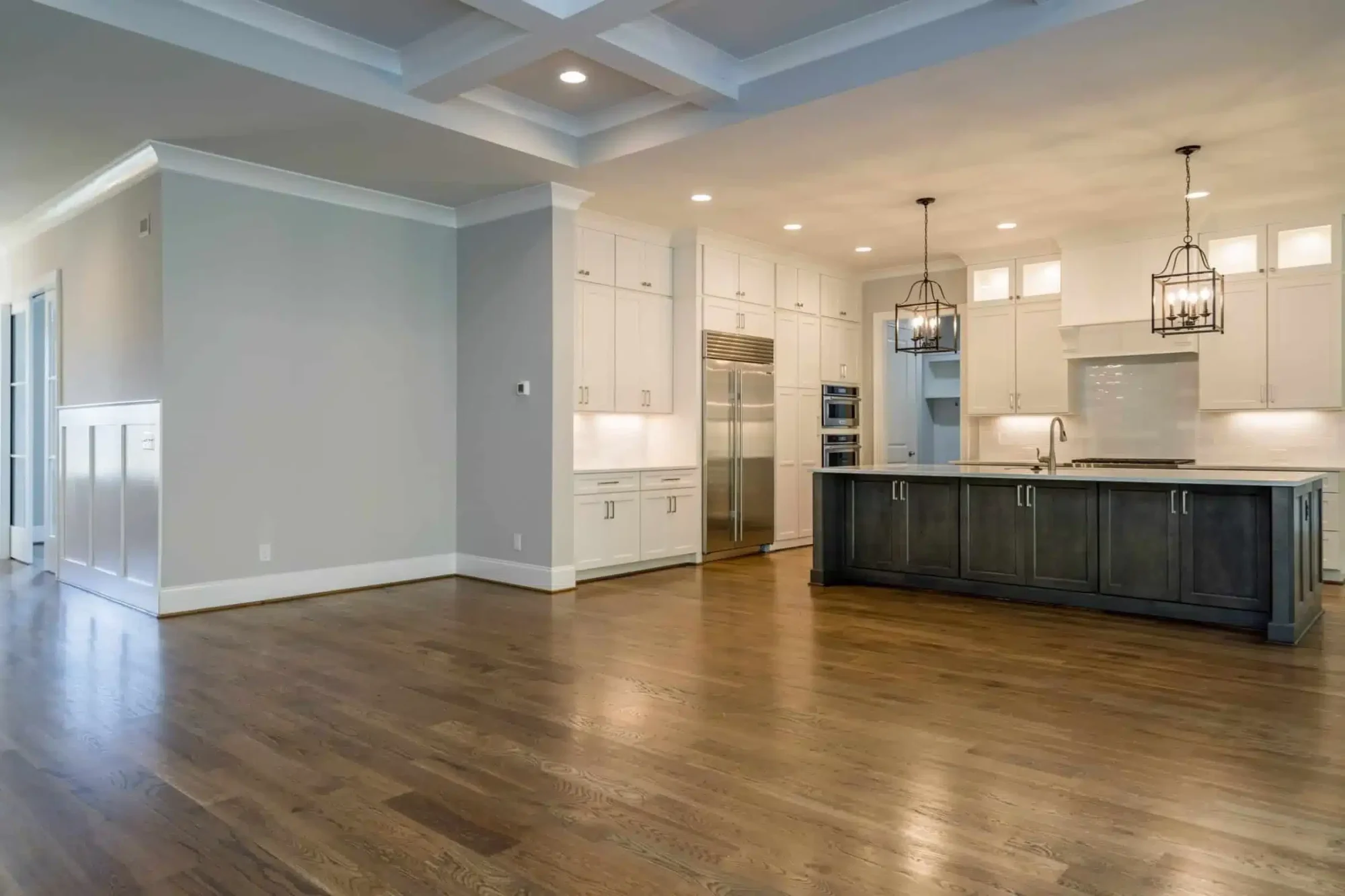 Luxury house Plan with 2 Story Blueprint