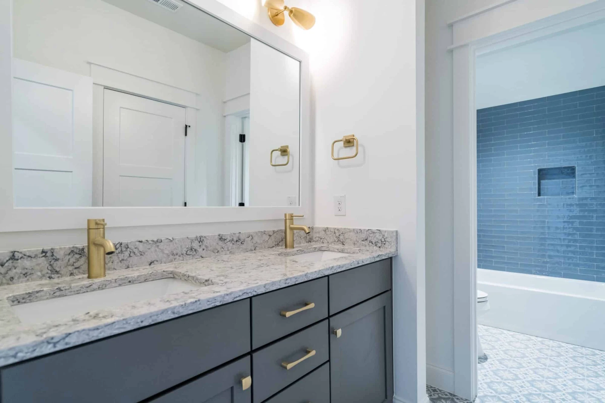 Beautiful house Floor Plan with CAD Designs & Blueprint