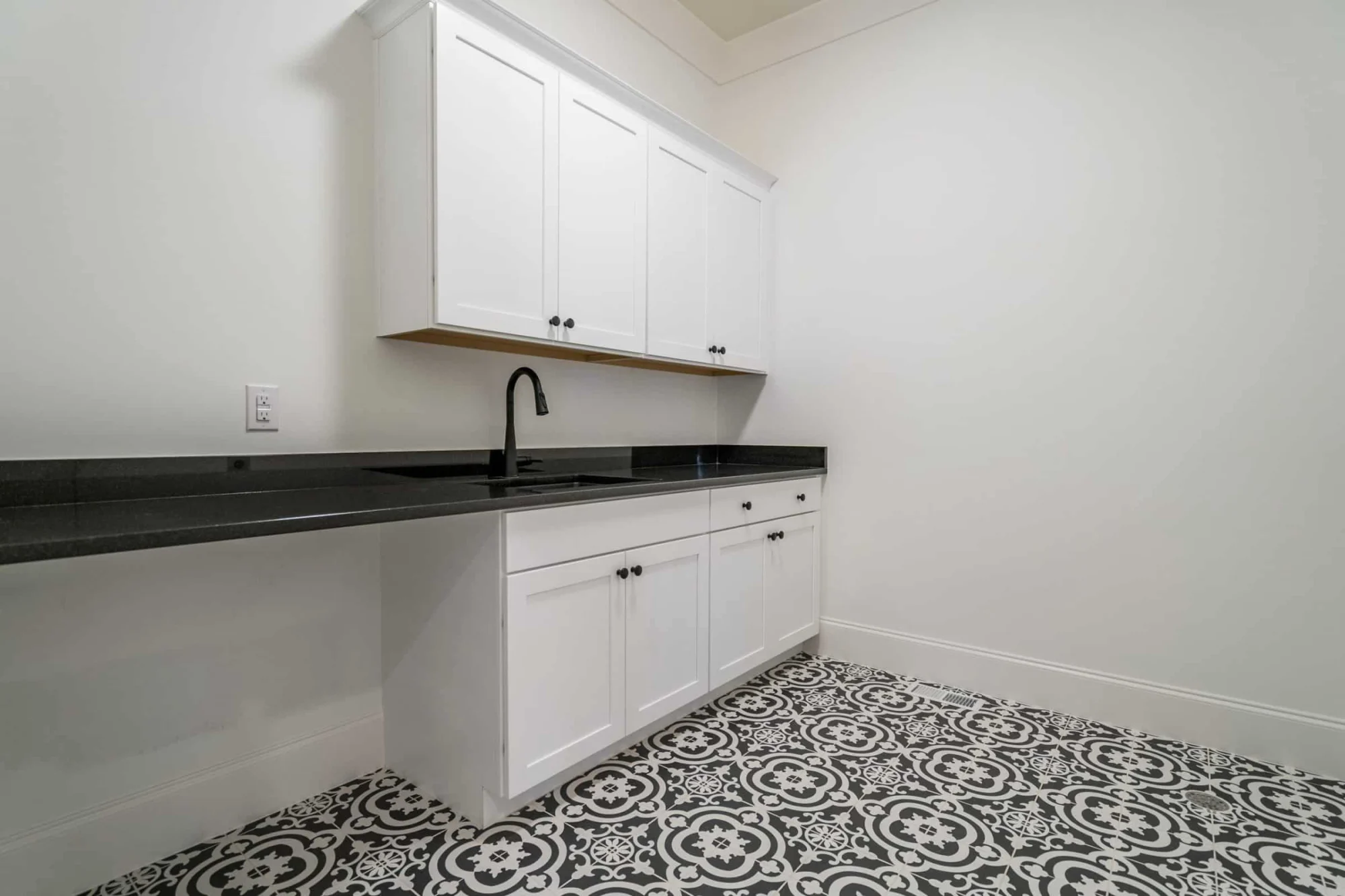 Beautiful house Floor Plan with CAD Designs & Blueprint