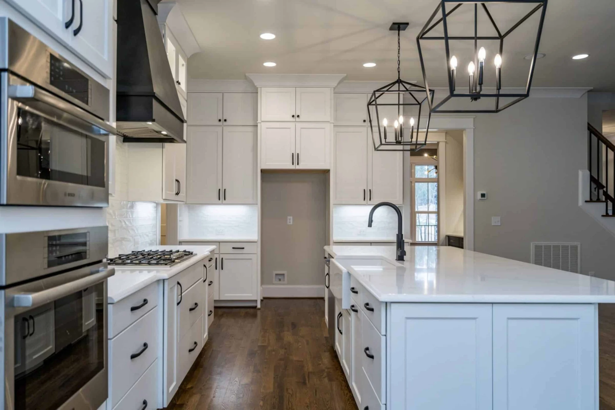 Beautiful Craftsman house Plan with Detailed Floor Blueprint