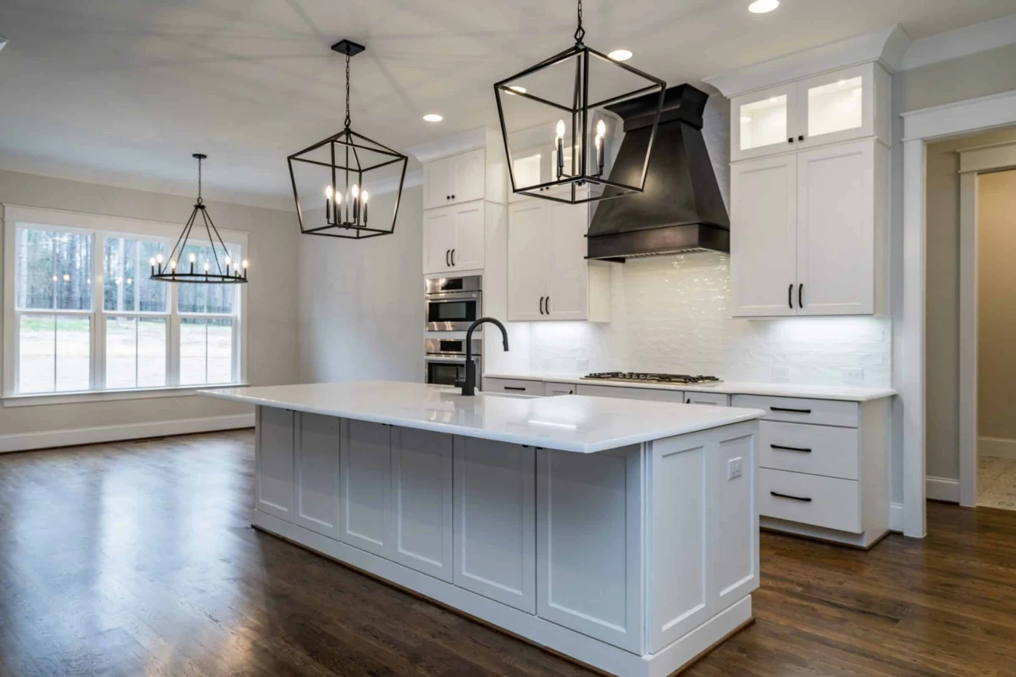 Beautiful Craftsman house Plan with Detailed Floor Blueprint