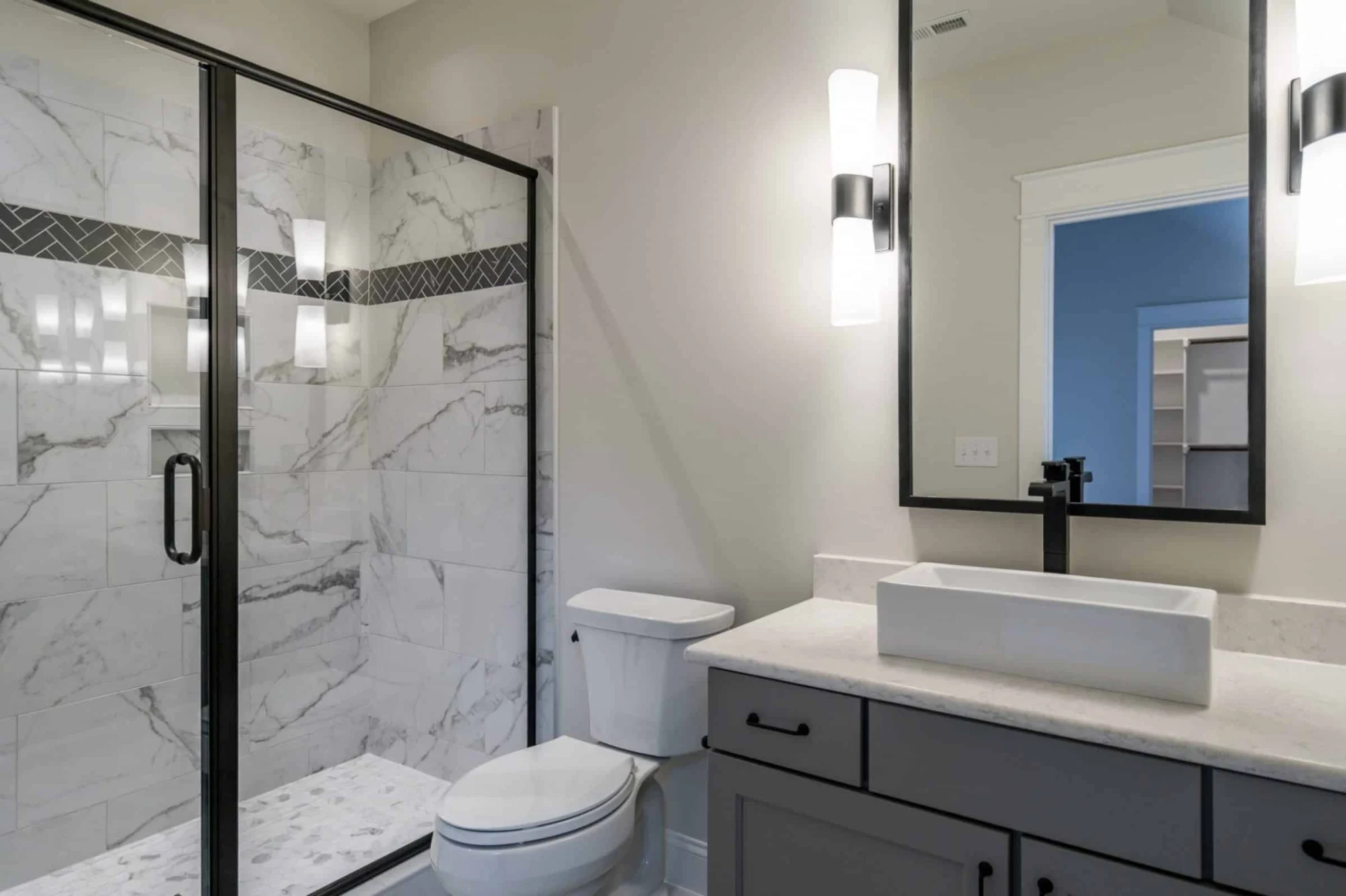 Beautiful Craftsman house Plan with Detailed Floor Blueprint