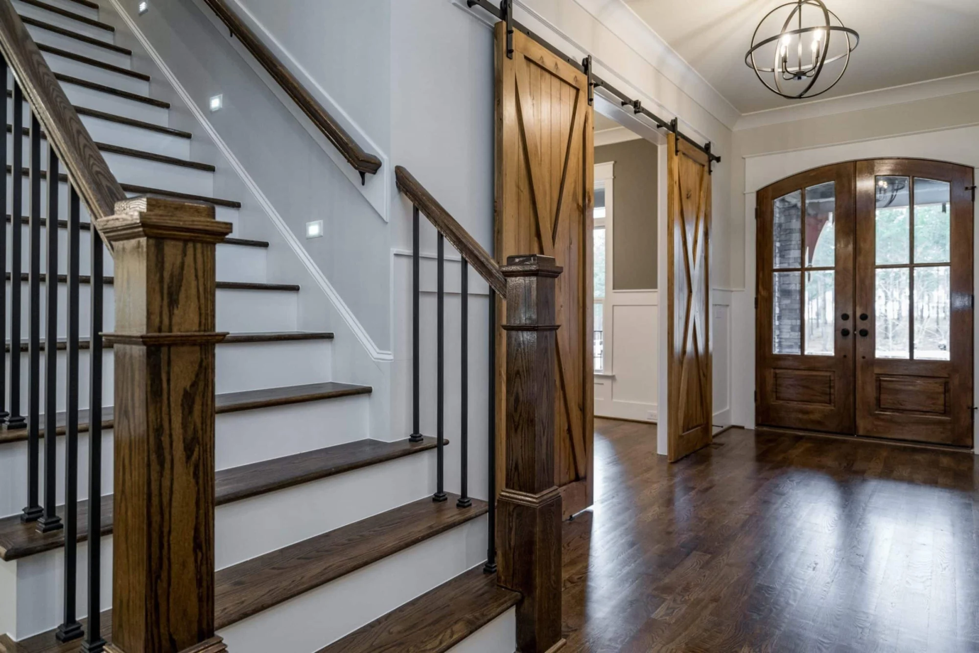 Beautiful Craftsman house Plan with Detailed Floor Blueprint