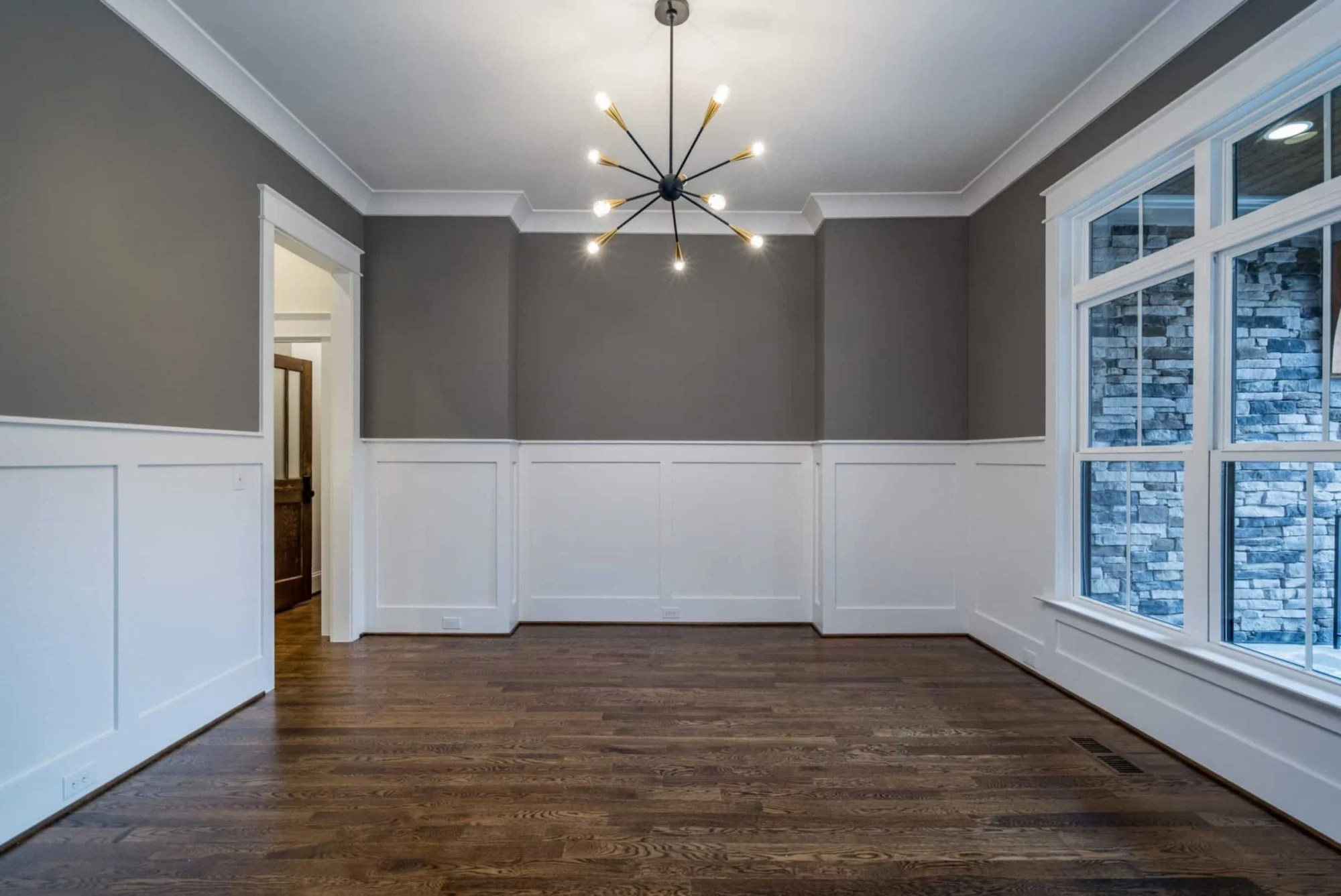 Beautiful Craftsman house Plan with Detailed Floor Blueprint