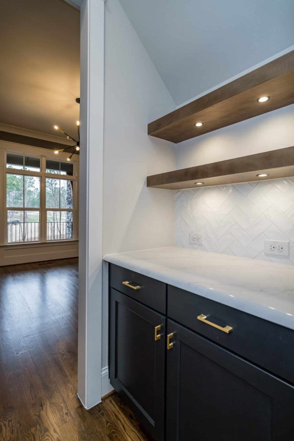 Beautiful Craftsman house Plan with Detailed Floor Blueprint