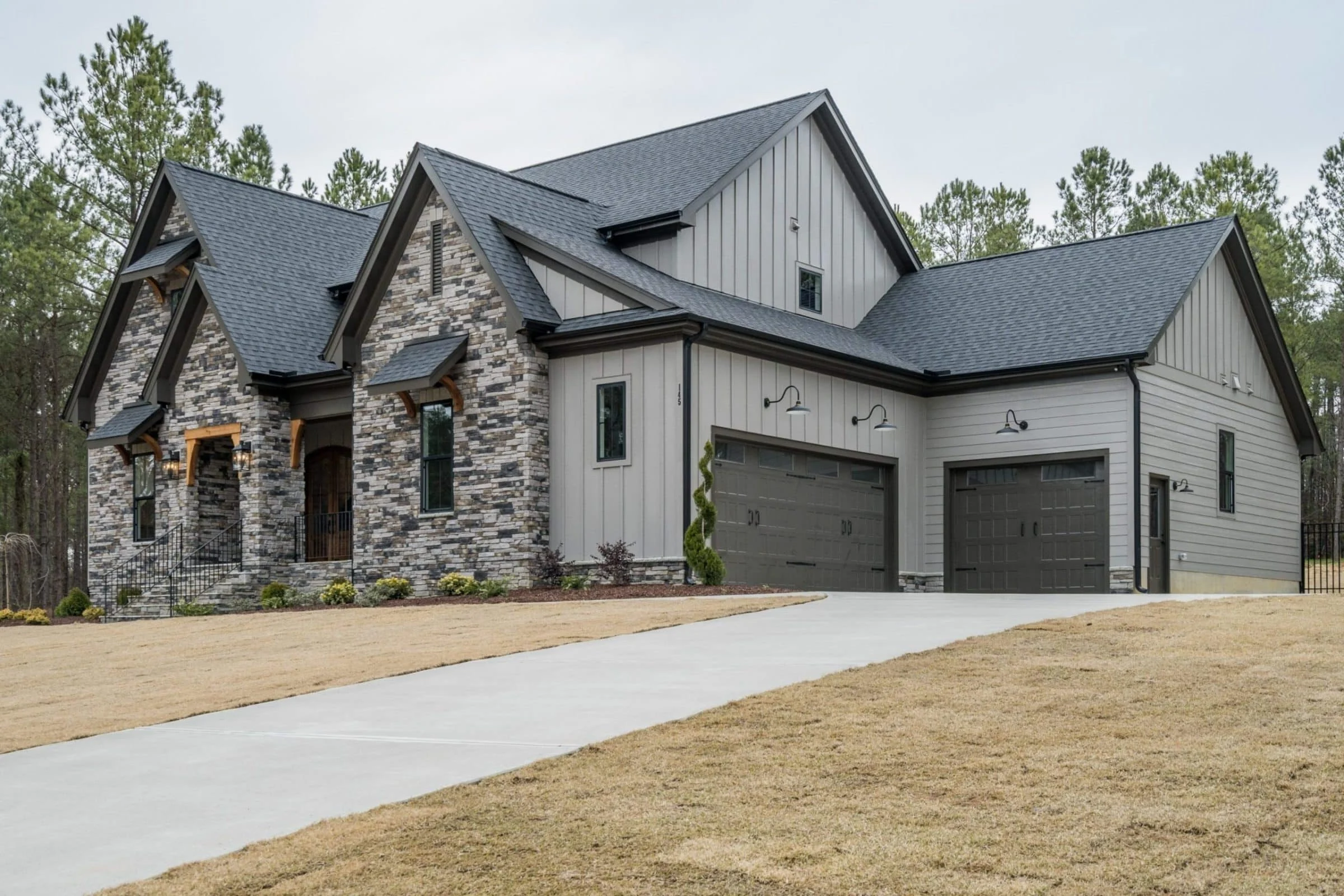 19-1654 HOUSE PLAN - Beautiful Craftsman House Plan with Detailed Floor Blueprint 3 Beautiful Craftsman house Plan with Detailed Floor Blueprint