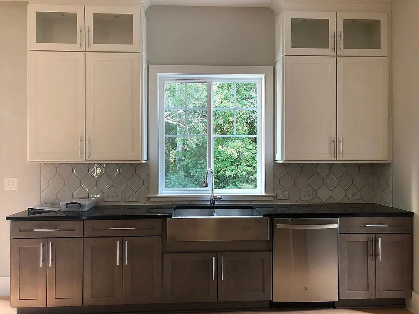 Elegant house Plan with Detailed Blueprint & Modern Architecture