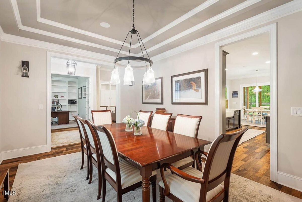 Elegant house Floor Plan: CAD Blueprint with Modern Designs