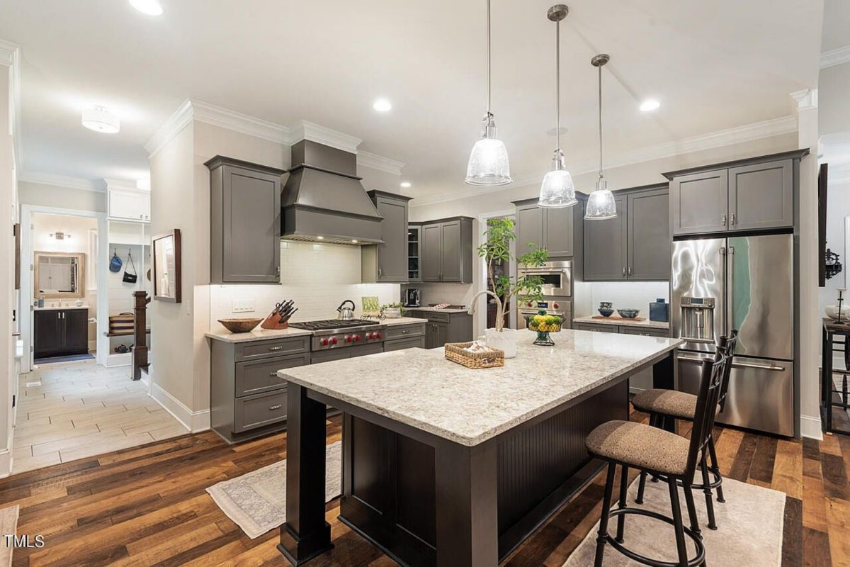 Elegant house Floor Plan: CAD Blueprint with Modern Designs