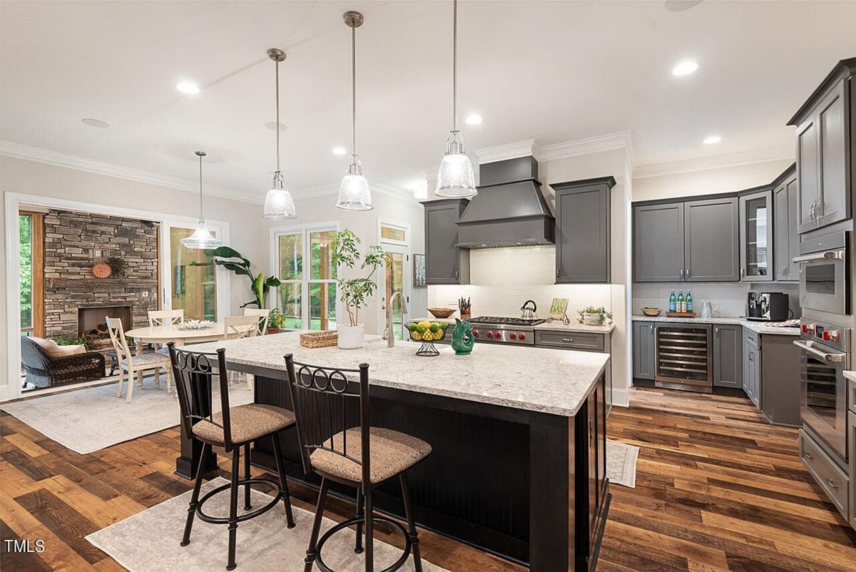 Elegant house Floor Plan: CAD Blueprint with Modern Designs