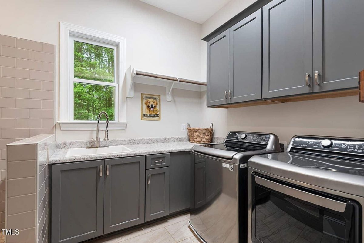 Elegant house Floor Plan: CAD Blueprint with Modern Designs