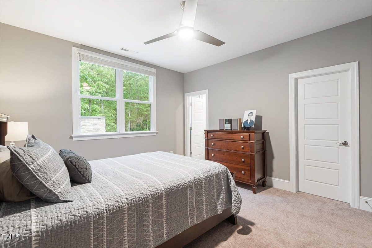 Elegant house Floor Plan: CAD Blueprint with Modern Designs